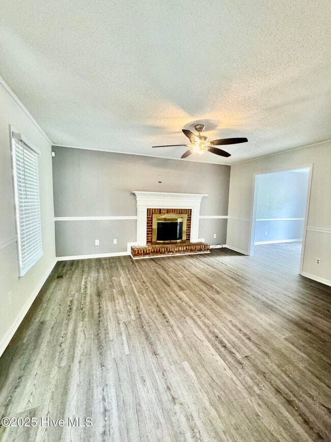 Building Photo - 1001 Pintail Ct