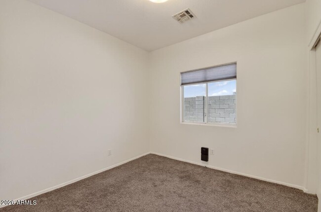 Building Photo - 3680 S Joshua Tree Ln