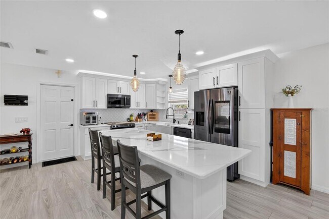 Building Photo - 1601 Alder Way