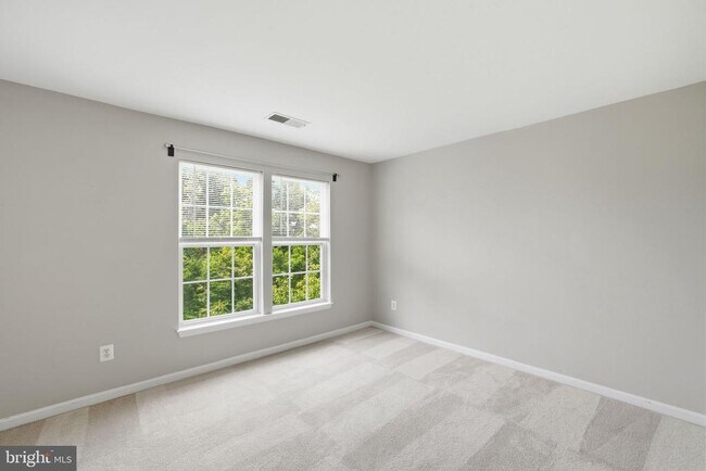 Building Photo - 6008 Preswell Ct