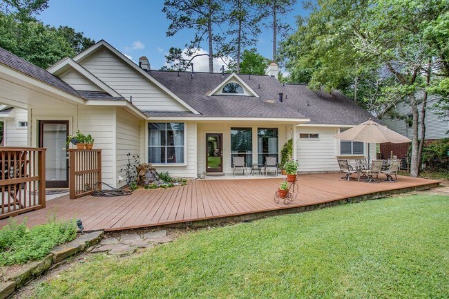 Building Photo - 905 Carriage Hills Blvd