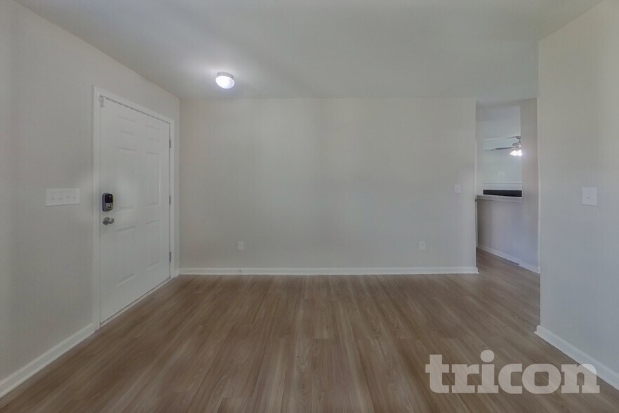 Building Photo - 2641 Cider Ridge Rd