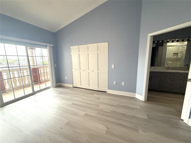 Building Photo - 116 131st Ave E