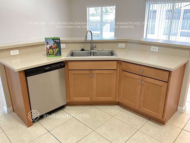 Building Photo - 686 Ballon Terrace SE