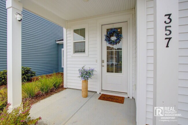 Building Photo - 357 Chapman Cir
