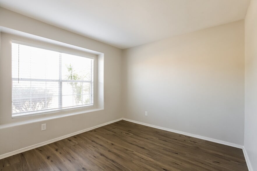 Building Photo - 4351 E Baywood Ave