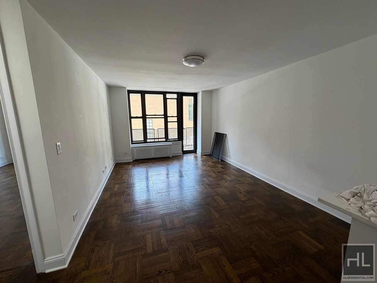 Building Photo - EAST 35 STREET