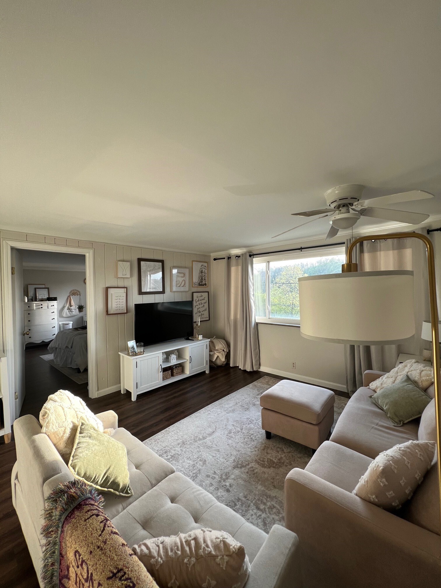 Building Photo - 701 Edgecliff St