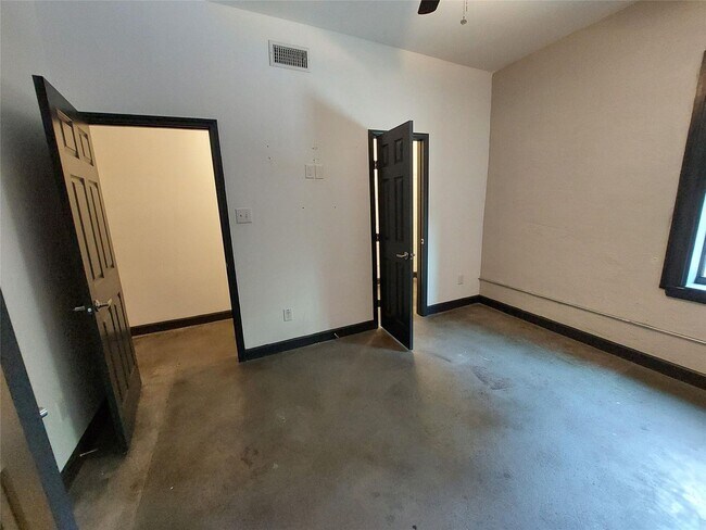 Building Photo - 6819 Avenue C