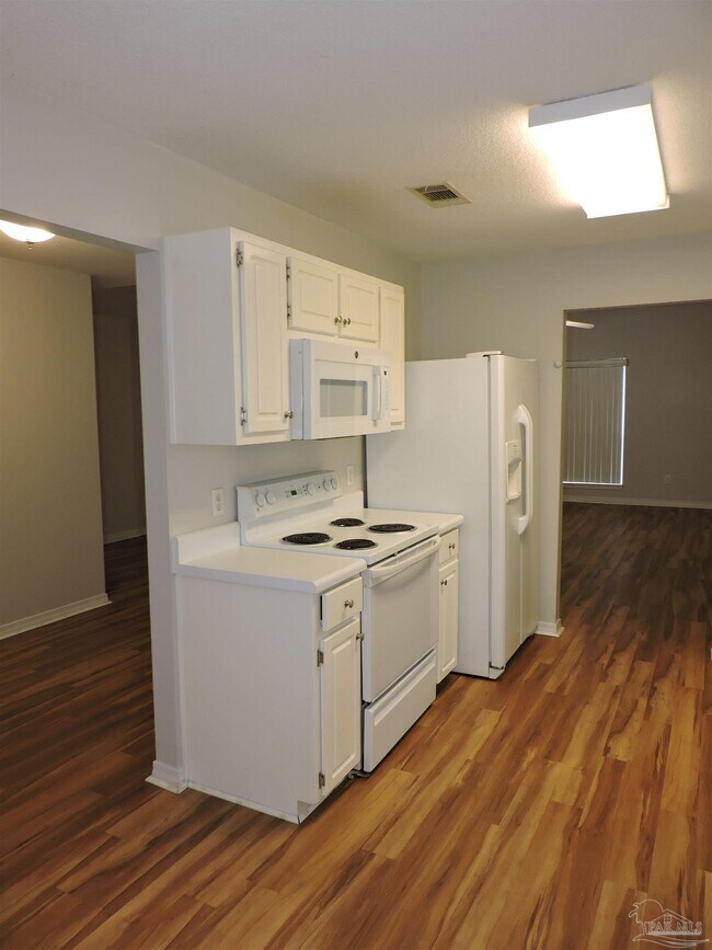 Building Photo - 1449 Greystone Dr