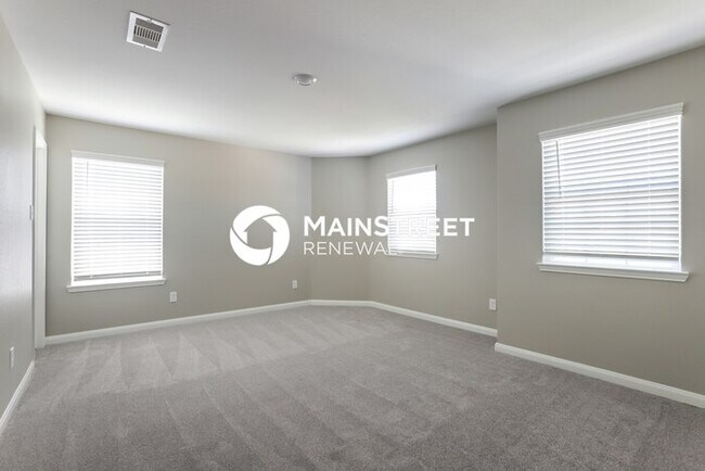 Building Photo - 5 Bedroom Pet-Friendly Home in Magnolia, TX with Main Street Renewal