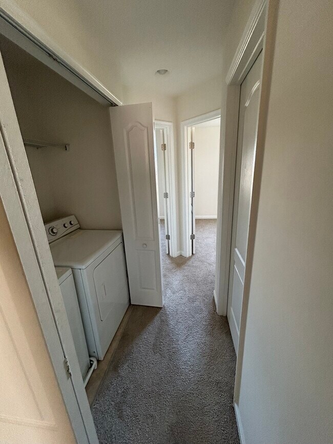 Building Photo - 7125 Durrette Rd