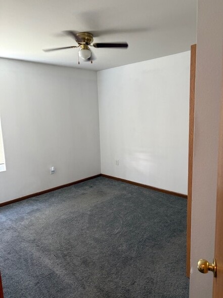 Building Photo - 209 River Laurel Dr