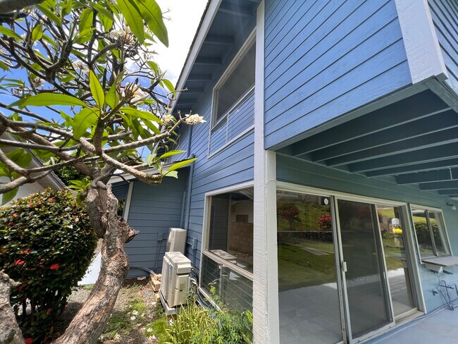 Building Photo - 7133 Niumalu Loop