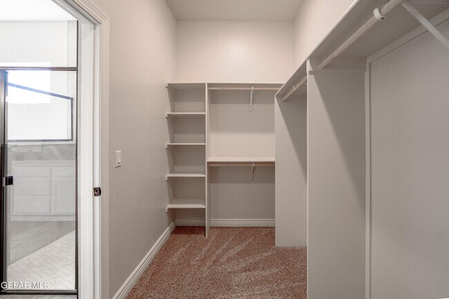 Building Photo - 13368 Emerald Glass Dr