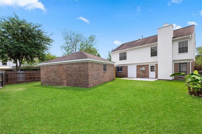 Building Photo - 4523 Waterfall Way
