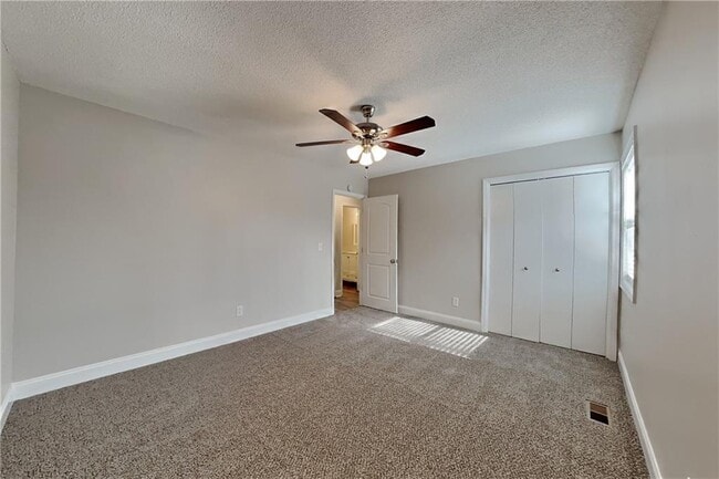 Building Photo - 320 Parsons Branch