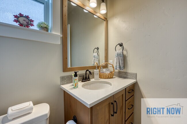 Building Photo - 4113 W Gray Fox St