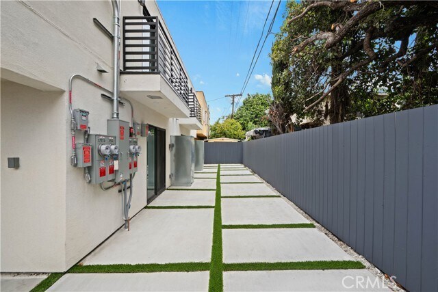 Building Photo - 2922 12th Ave