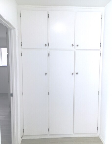 Lots of hanging closets - 1236 Amherst Ave