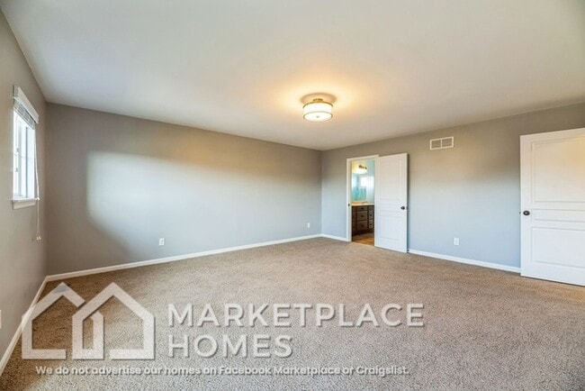 Building Photo - 2807 Bentwood Dr