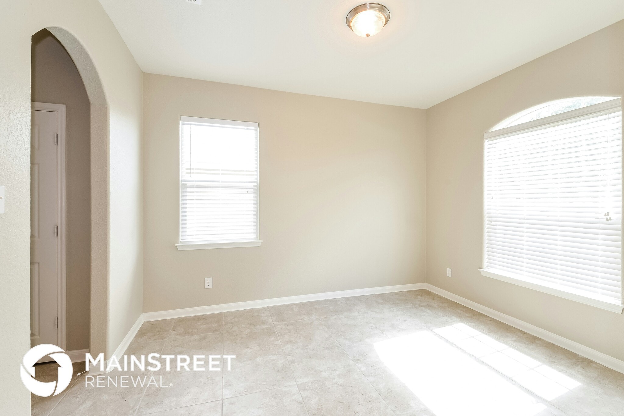 Building Photo - 6323 Sinclair Rd