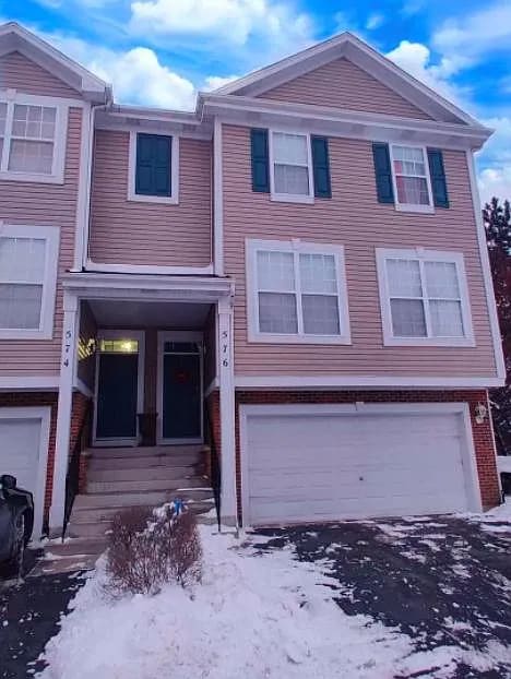 Building Photo - 576 Declaration Ln