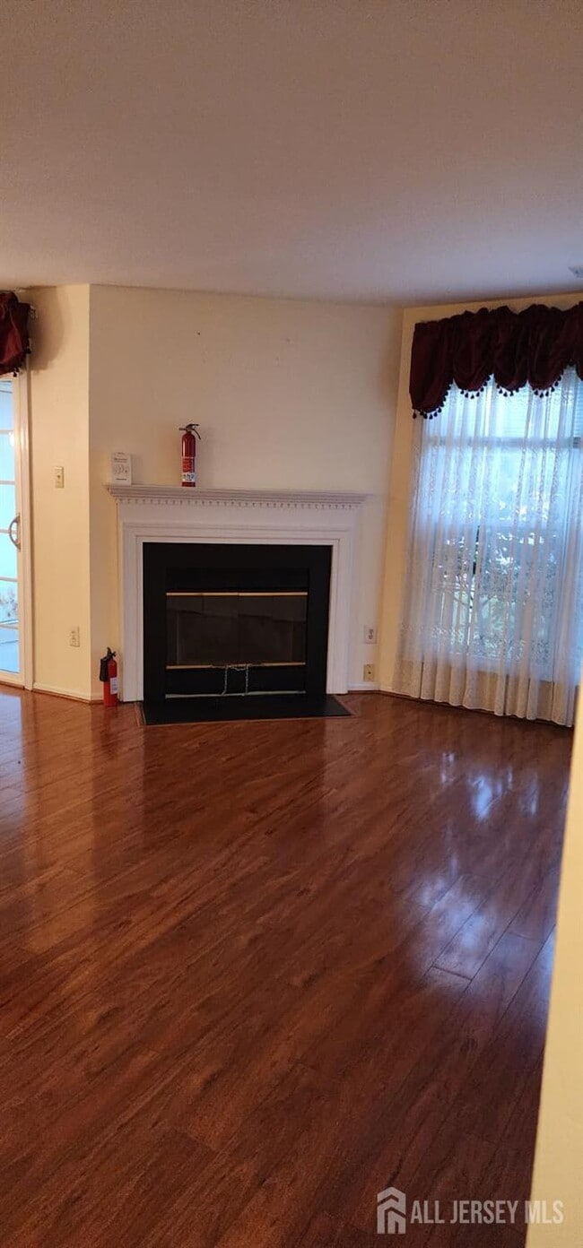 Building Photo - 161 Andover Pl