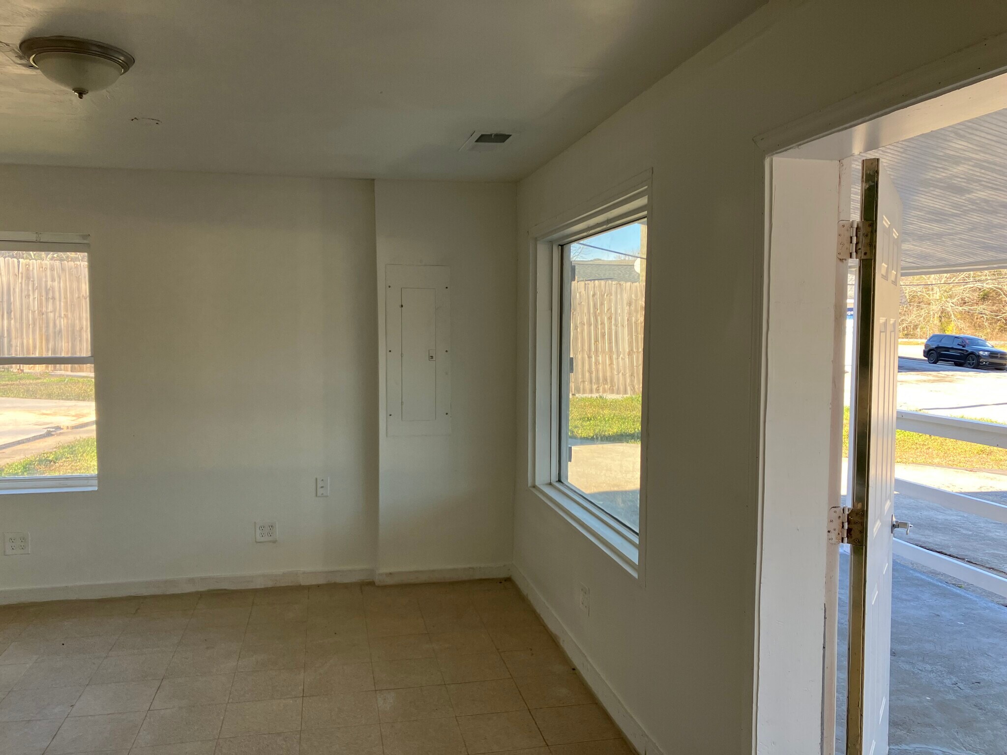 Building Photo - 6152 Jackson Hwy SW