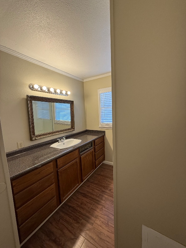 Building Photo - 212 Skyline Dr