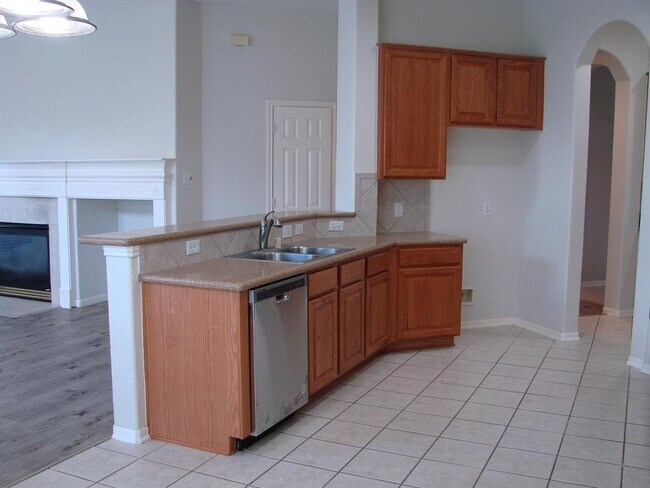 Building Photo - 22434 Cascade Springs Dr