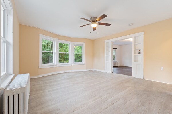 Building Photo - 1918 Greenwood Ave