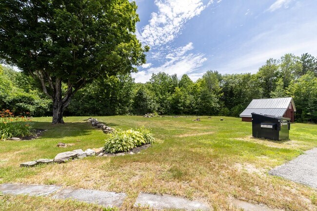 Building Photo - 1092 New Hampshire Rte 175