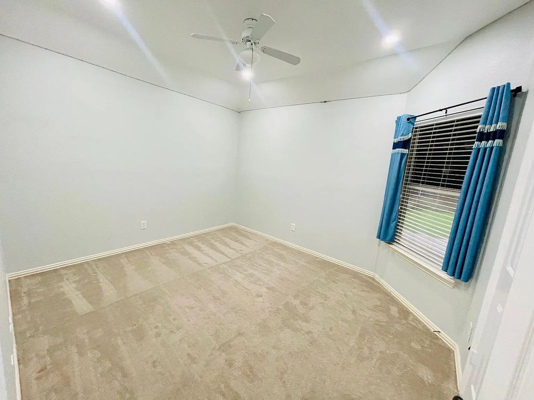 Building Photo - 5628 Rickshaw Ln