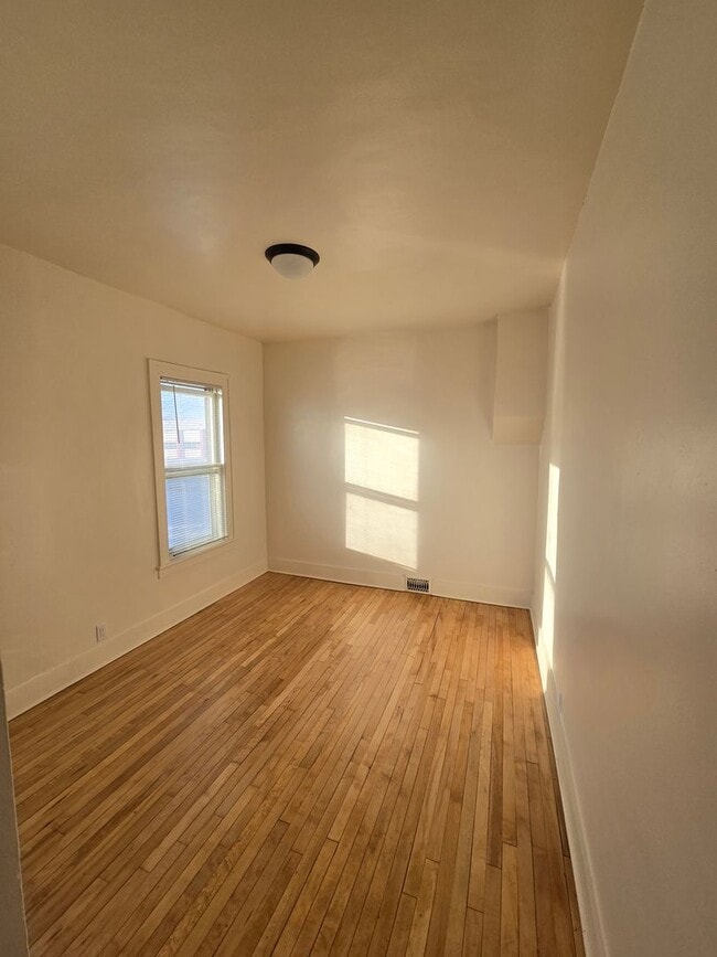 Building Photo - 109 Milwaukee Ave W