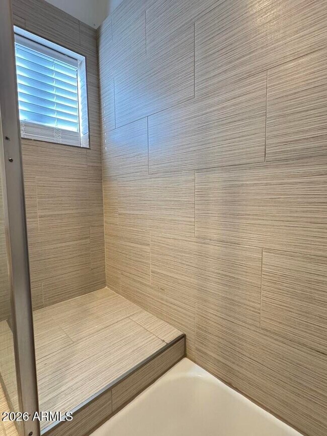 Building Photo - 2611 N 48th St