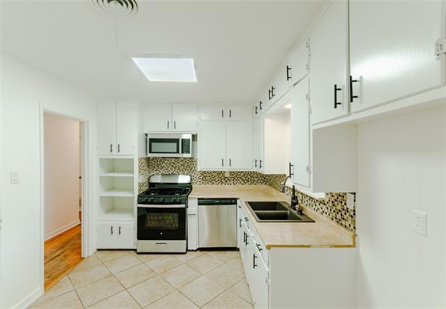 Building Photo - 816 S Burdette Ave