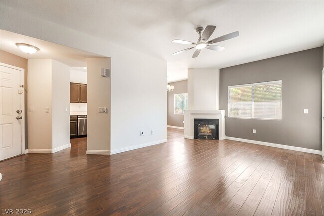 Building Photo - 1050 E Cactus Ave