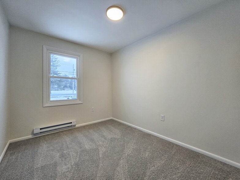 Building Photo - 12 Muddy Creek Church Rd