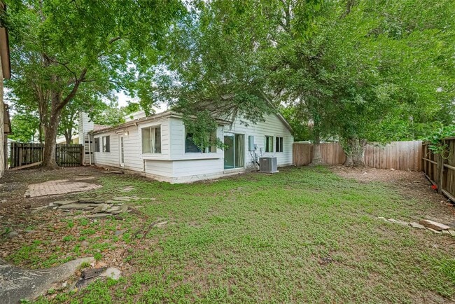 Building Photo - 2907 Waypark Dr
