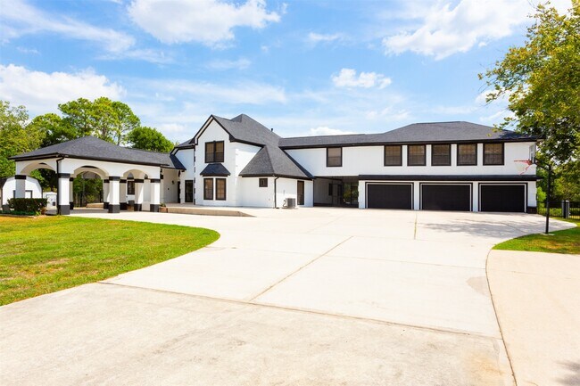 Building Photo - 9108 Quail Ridge Dr