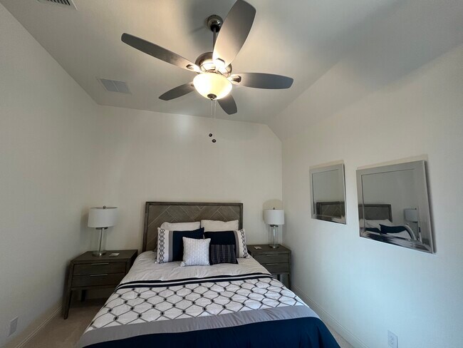 Building Photo - 3220 Zenyatta Ct