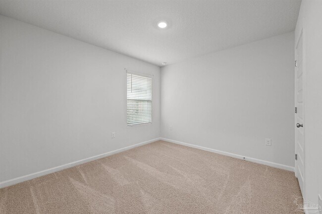 Building Photo - 7349 Lakeside Oak Ct