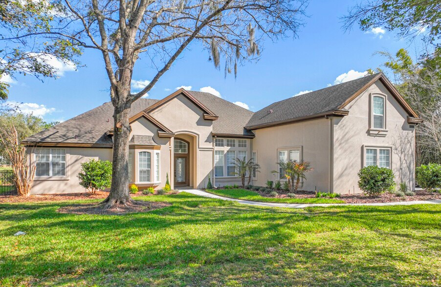 Building Photo - 10061 Vineyard Lake Rd E