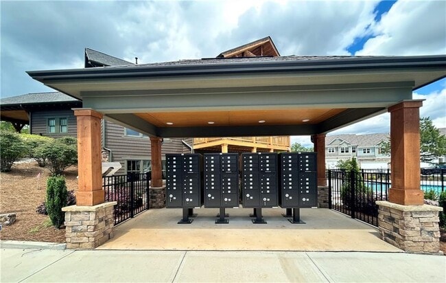 Building Photo - 380 Stoneybrook Dr