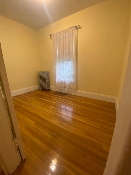 Building Photo - 222 Ashmont St