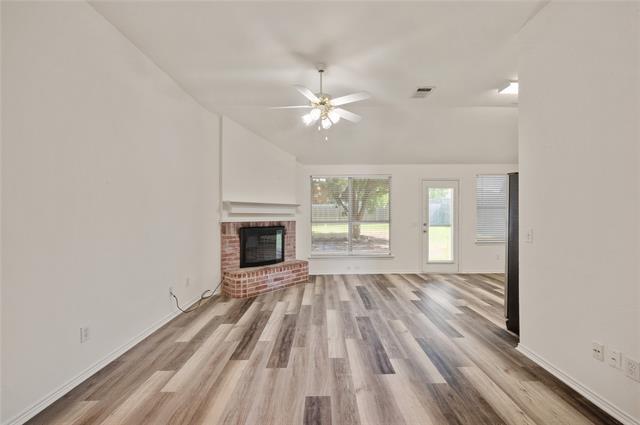 Building Photo - 235 Lake Texoma Dr