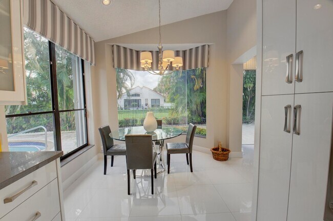 Building Photo - 2106 NW 60th Cir