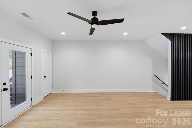 Building Photo - 1358 Briar Creek Rd