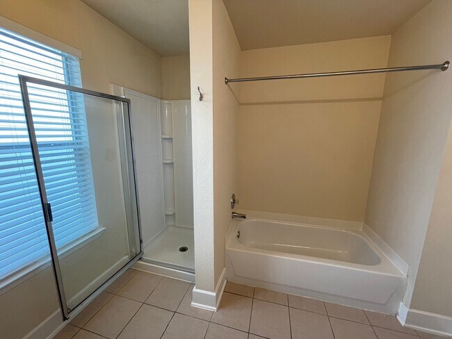 Building Photo - 11928 Prior Park Dr